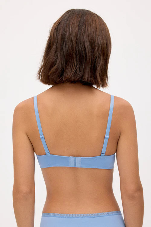 Completino intimo reggiseno push up e slip perizoma azzurro