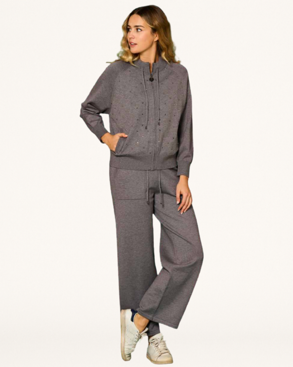 Completo tuta con cristalli