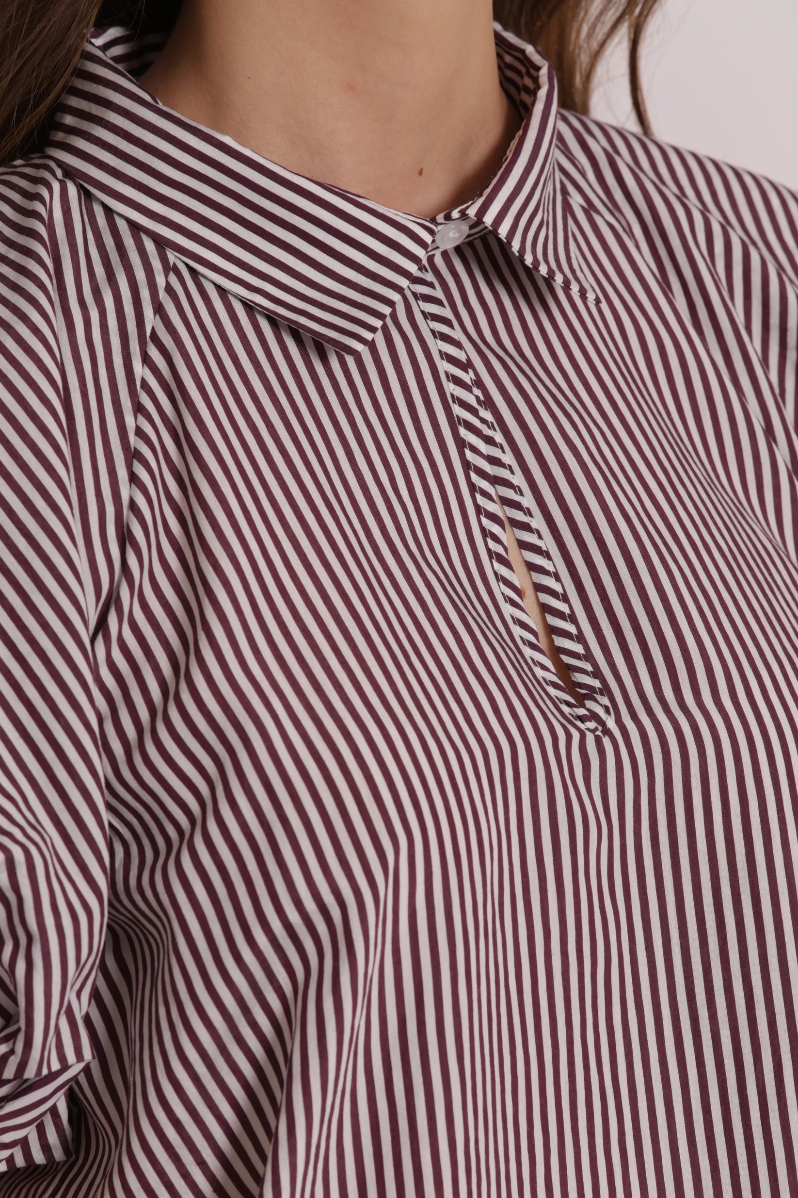 MIMIMUA - BLUSA CON MANICHE A PALLONCINO A RIGHE