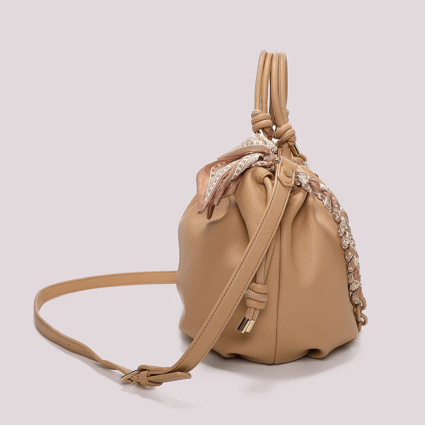 Mimì Muà - Borsa a mano con tracolla e charms