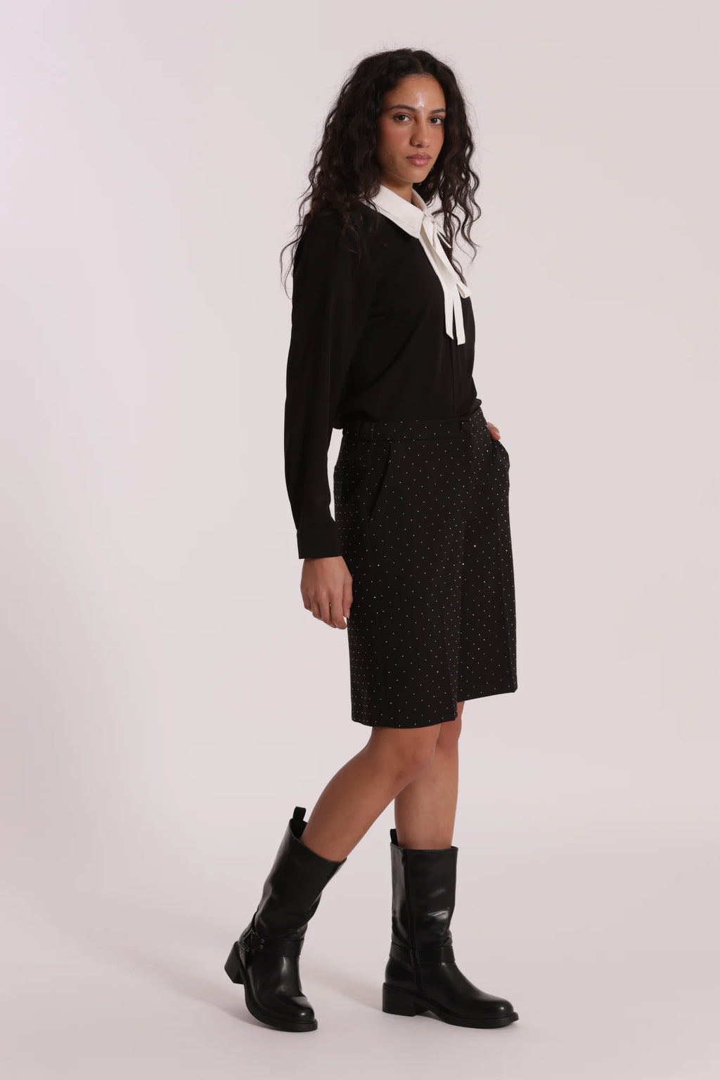 MIMÌ MUÀ Pantalone Bermuda con Applicazione di Strass