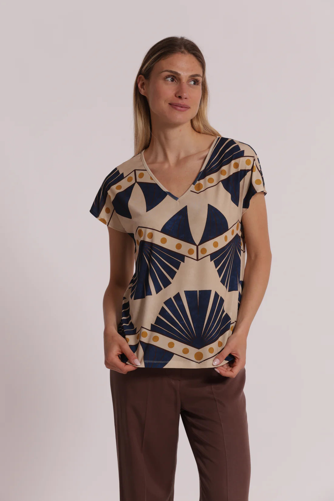 MIMIMUA - BLUSA A MANICHE CORTE IN ITY IN FANTASIA