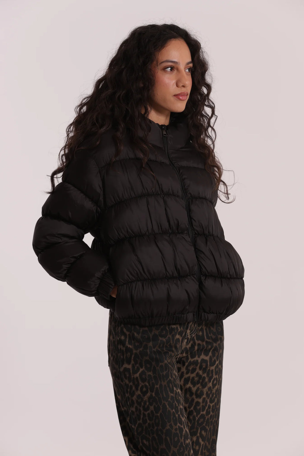 MIMI MUA piumino corto nero