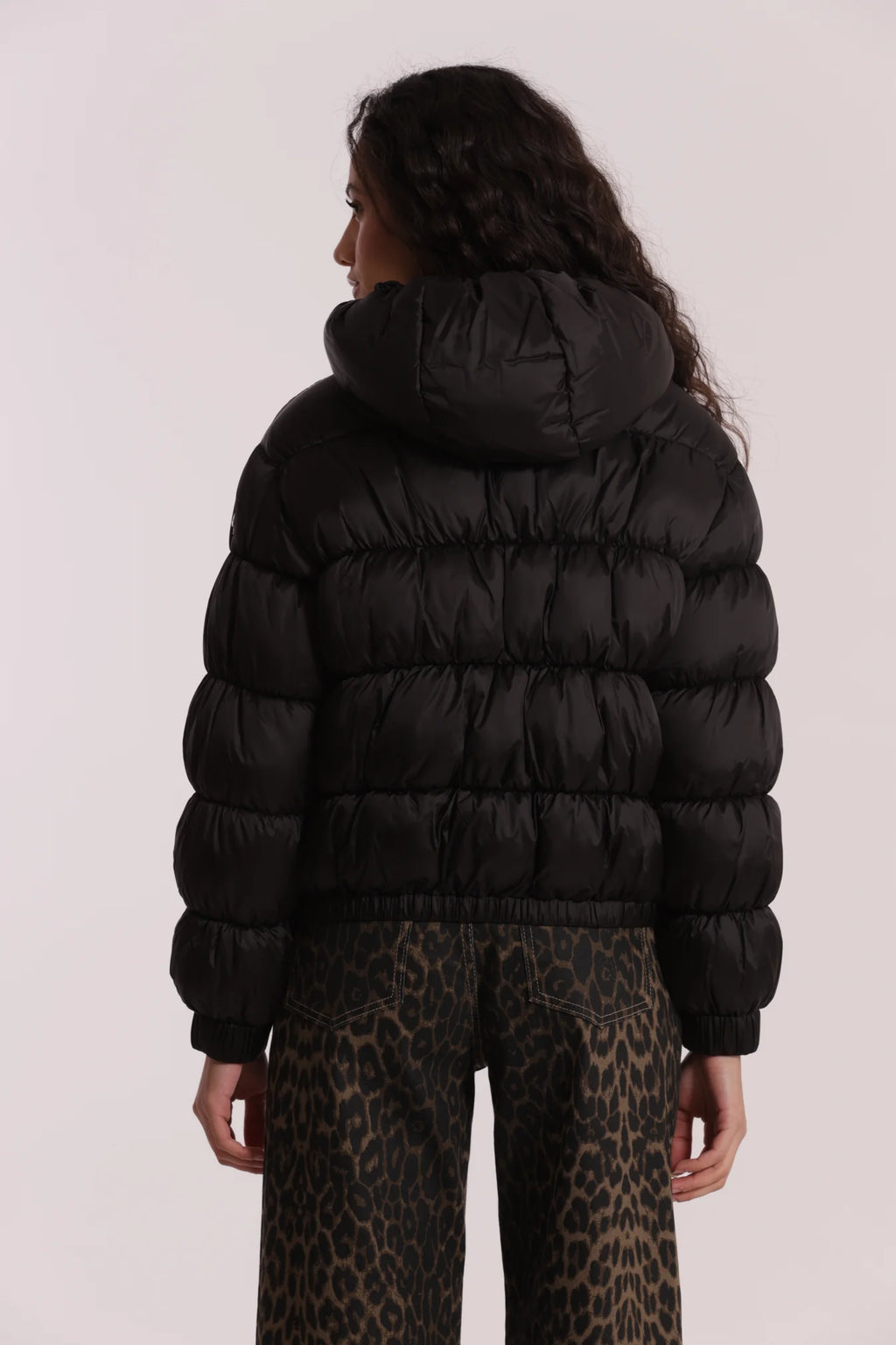 MIMI MUA piumino corto nero