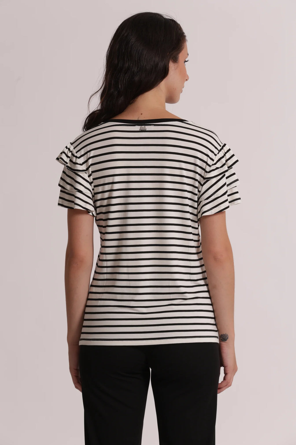 MIMI MUA - T-SHIRT A RIGHE CON MANICHE IN VOLANT