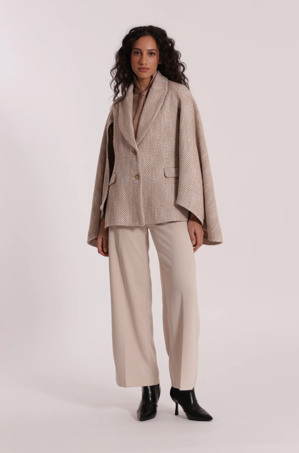 MIMÌ MUÀ MANTELLA CON MANICHE SPIGATO