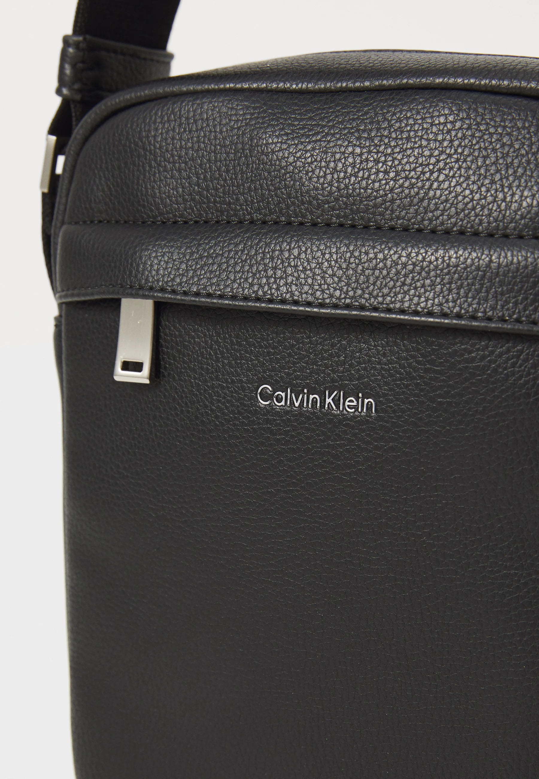 CALVIN KLIEN - Borsa a tracolla nera in pelle